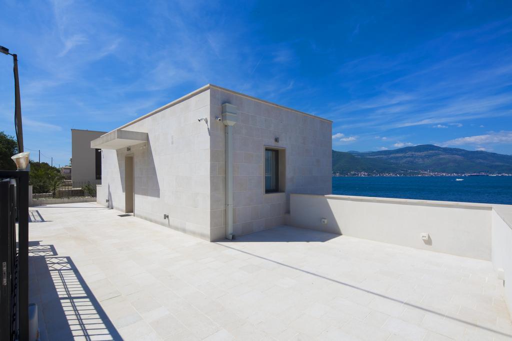 Villa Krasici ติวัต ภายนอก รูปภาพ